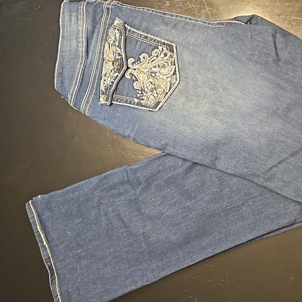 WOMENS SIZE 13 BOOTCUT JEANS WITH EMBROIDERED/BEADED BACK POCKETS